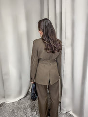 Comfortabele en trendy Blazer Geknoopt Brown voor elke gelegenheid